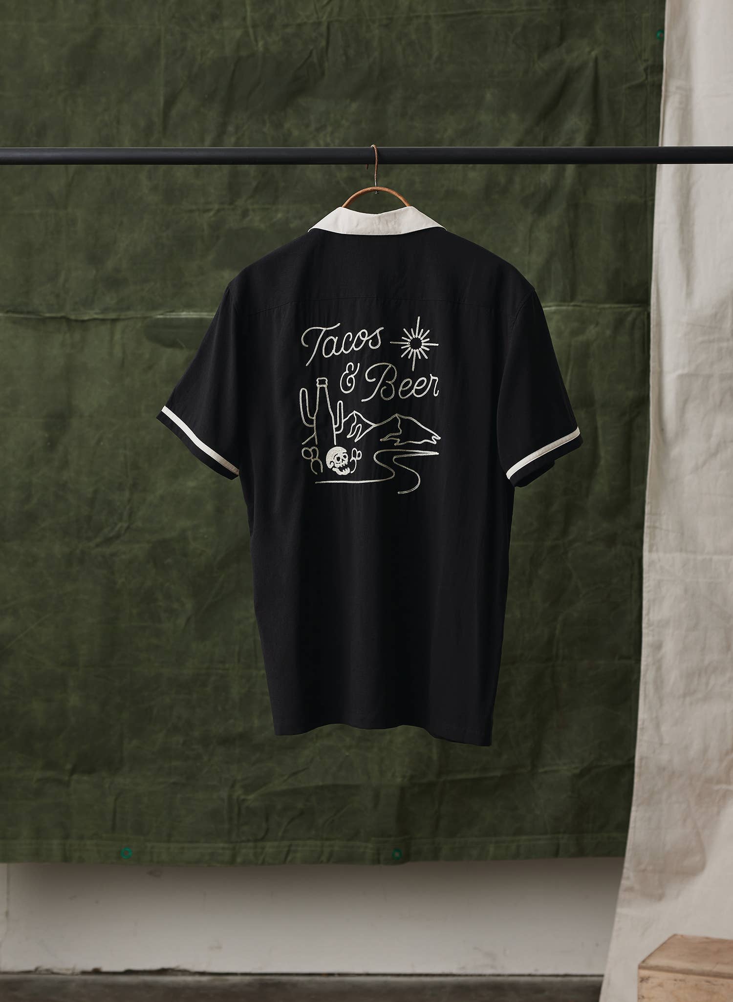 Pyknic - Wholesale Button Down Shirt - Unisex - Tacos & Beer Casual Button Down Shirt Men Women21