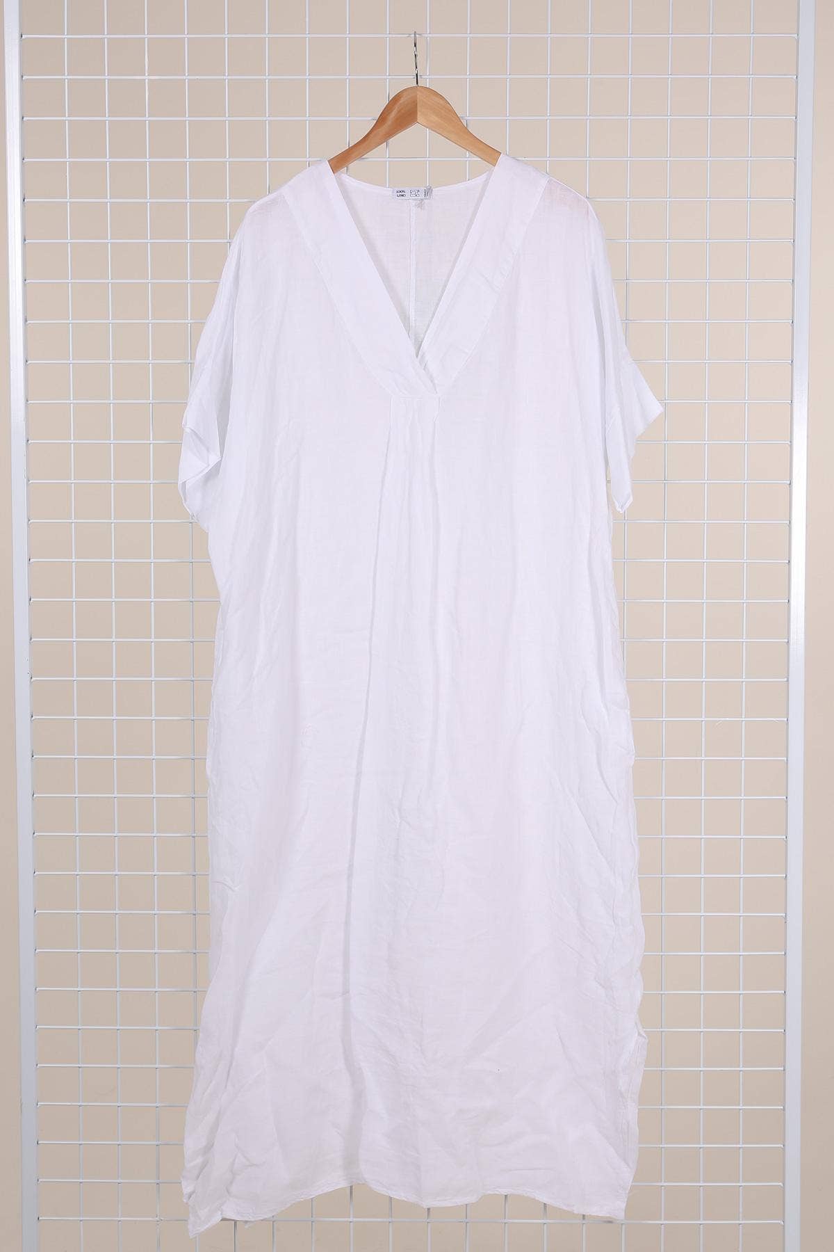 la maison des fibres naturelles - Wholesale Dress - Women's - Long dress v-neck 62733 100% linen20