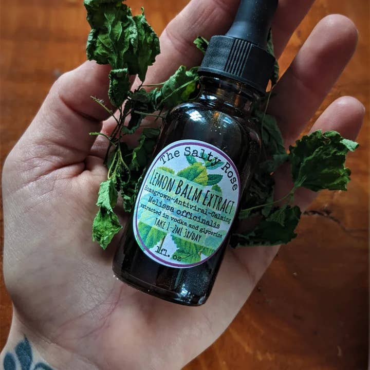 Tintura di melissa per la vendita all'ingrosso da parte di The Salty Rose