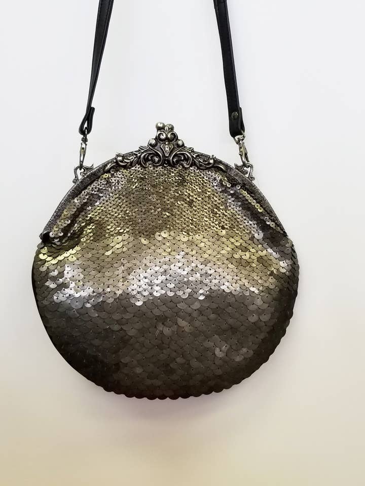 VINTAGE LÆDER, MESSING PAILLET CLUTCH ACP464 for engroshandel hos Ricki designs