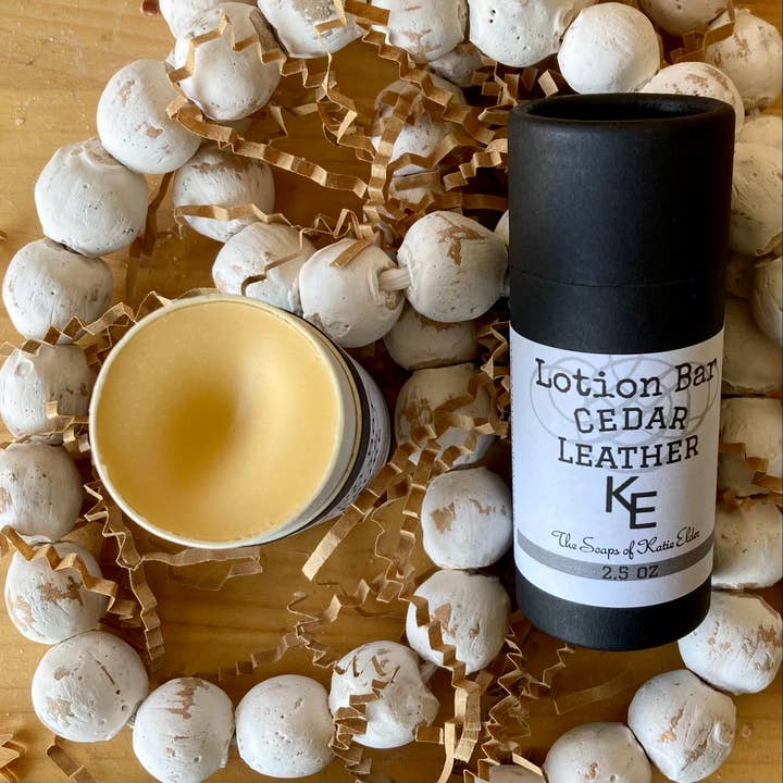 Herr Lotion Bar Solid Lotion Stick Cologne Moisturizer för wholesale av The Soaps of Katie Elder