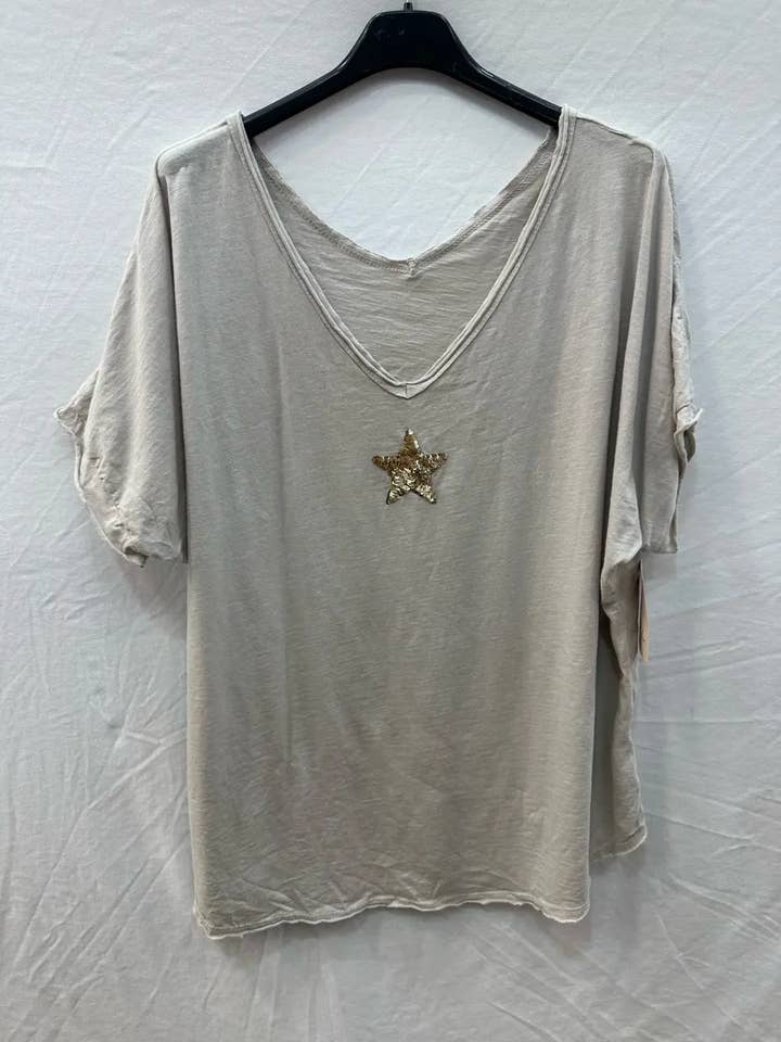 Mimi & Gogo – Großhandel T-Shirt – Damen – Damen-T-Shirt mit doppeltem V-Ausschnitt und Paillettenstern