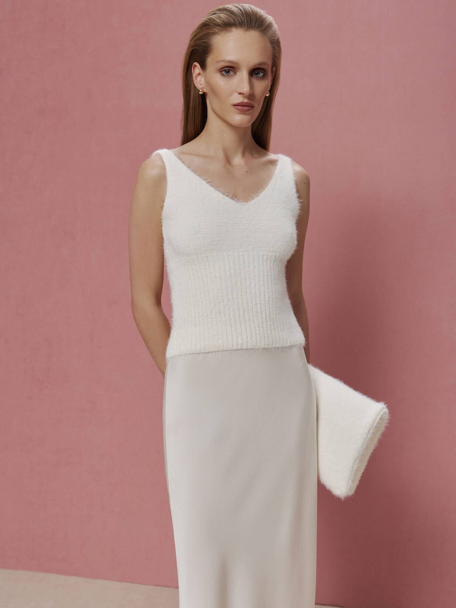 Nenya Fashion Limited - Vendita all'ingrosso Canotta - Donna - Canotta in Filato Morbido con Spalline Sottili - Sogno1