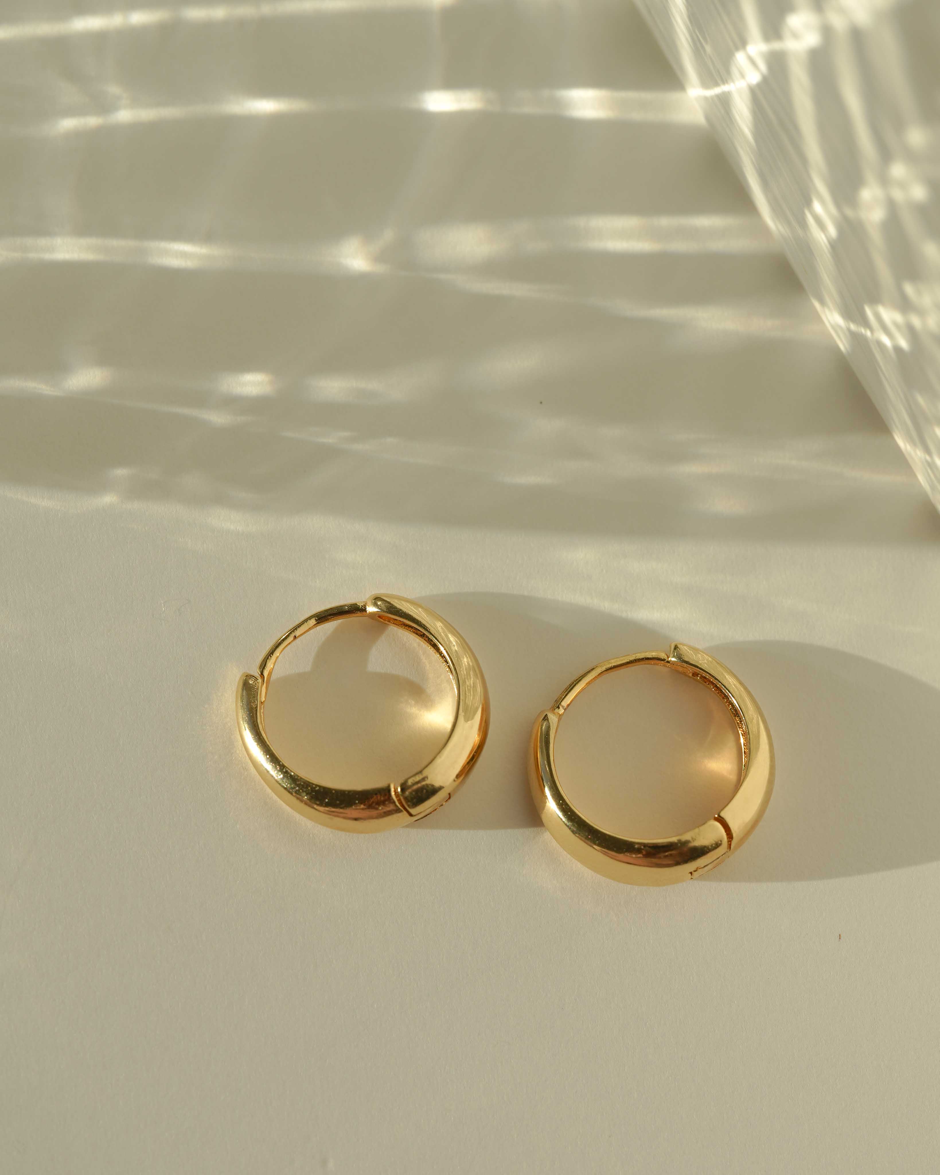 KOZAKH – wholesale Hoop-örhängen – Mavis Hoop Örhängen2