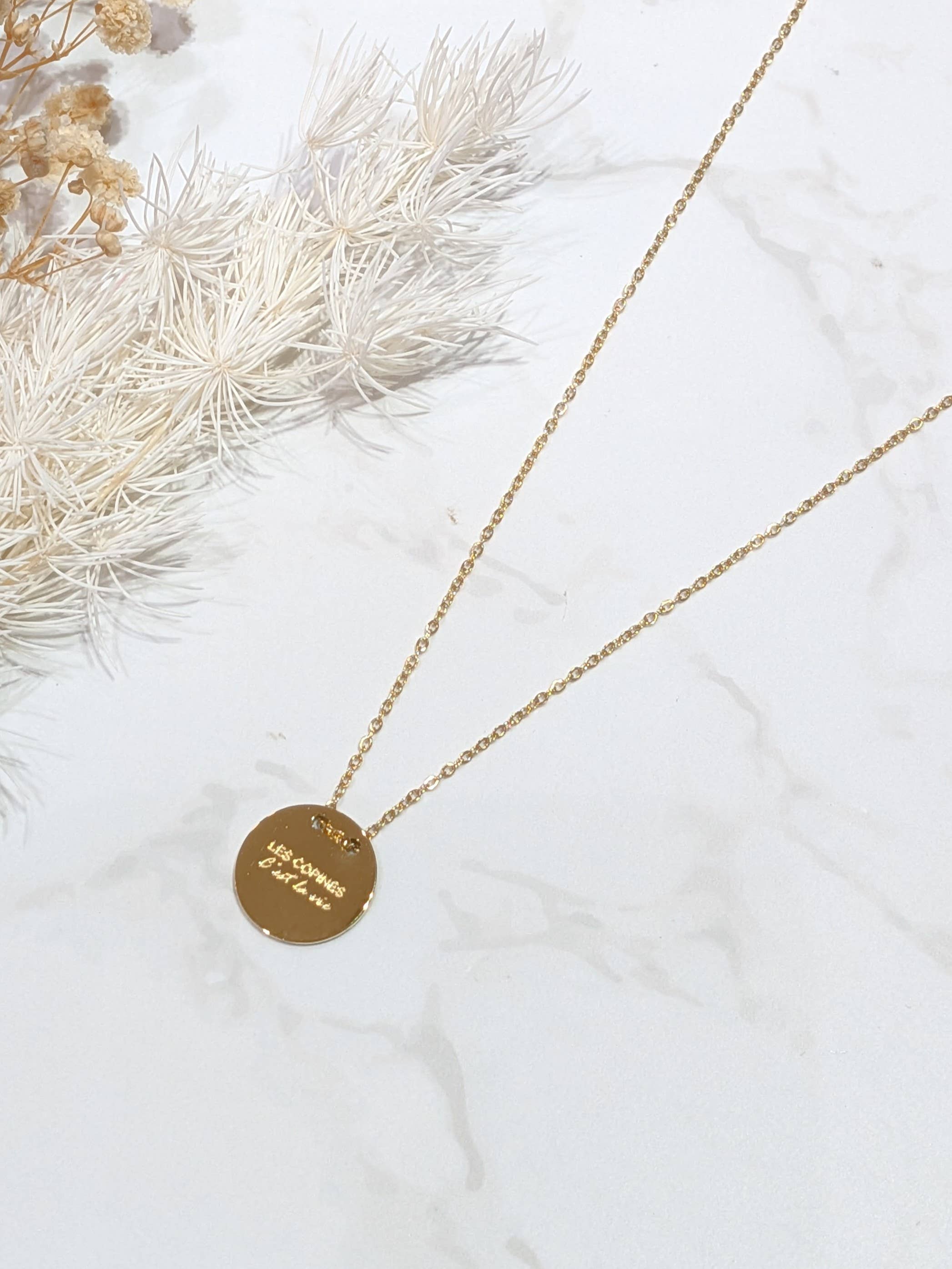 LOLO & YAYA - Wholesale Pendant/Charm Necklace - Girlfriend message necklace It's life