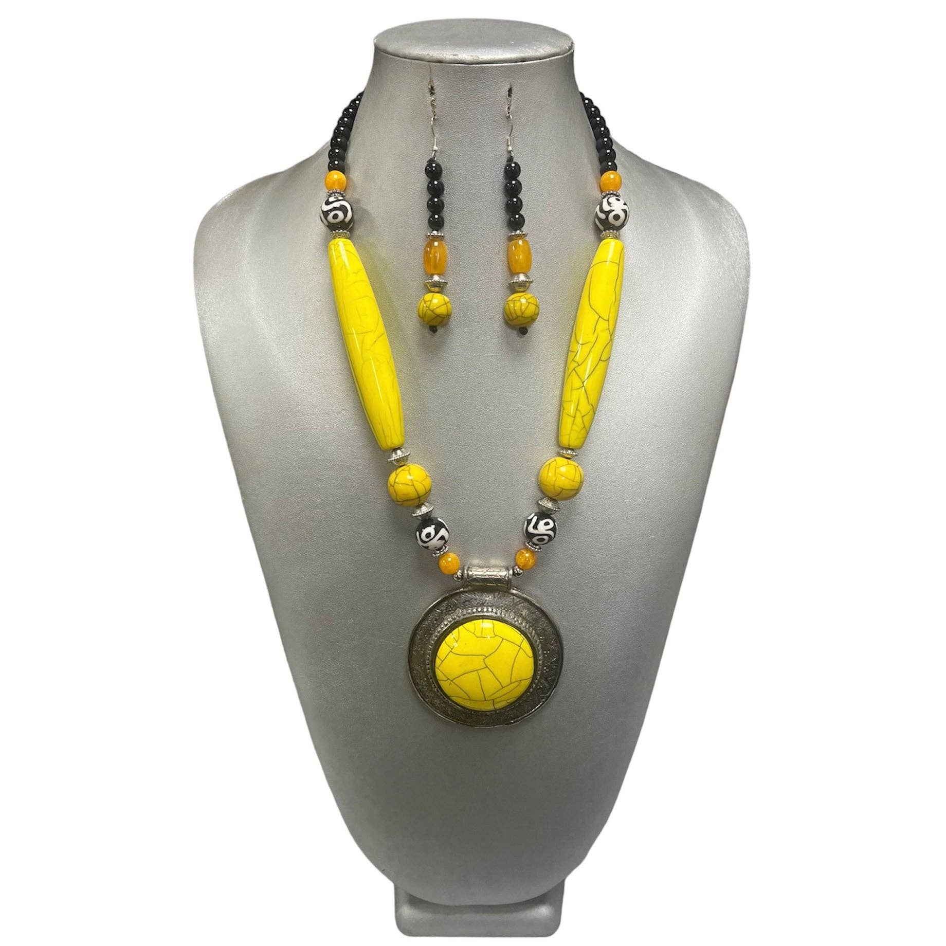 African Stars - Wholesale Jewelry Set - Women's Colored Wooden Necklace Set With Large Pendant -- Jewelry 499