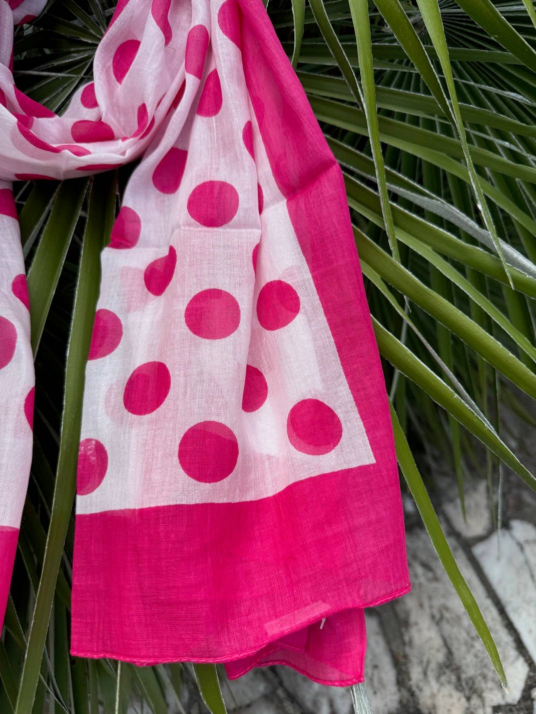 Maison Unik Accessoires - Wholesale Scarf - Unisex - Scarf, cheche, wrap, pareo 100% Indian cotton - women2