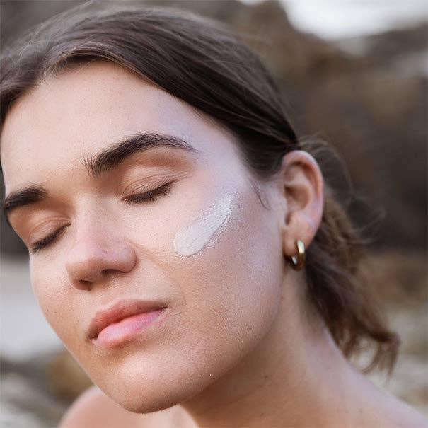 Oyster Suncare Pty Ltd - Wholesale Sunscreen - SPF 50 Tinted Organic Mineral Face Creme 75ml1