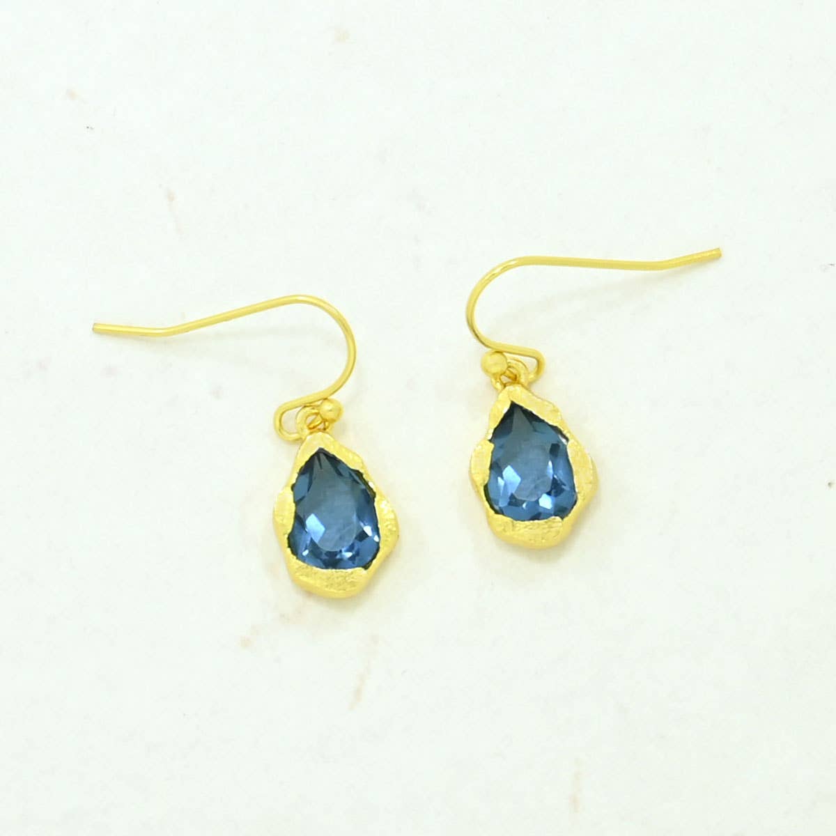 Schmuckoo Berlin - Wholesale Dangle Earrings - Kailany Earring Gold Plated - Blue Iolite3