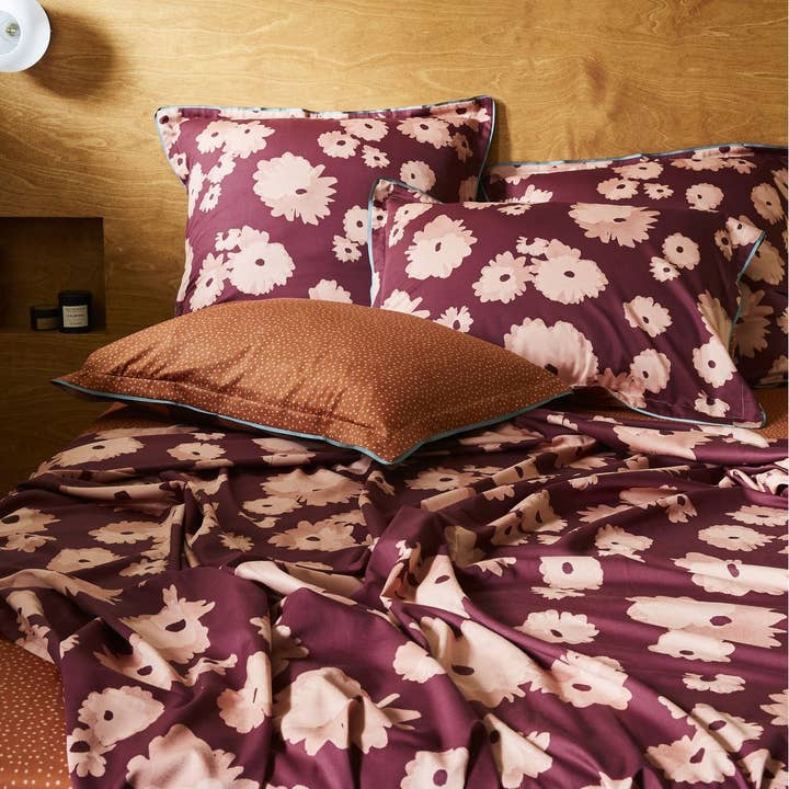 Coup de foudre duvet cover for wholesale by Sylvie Thiriez