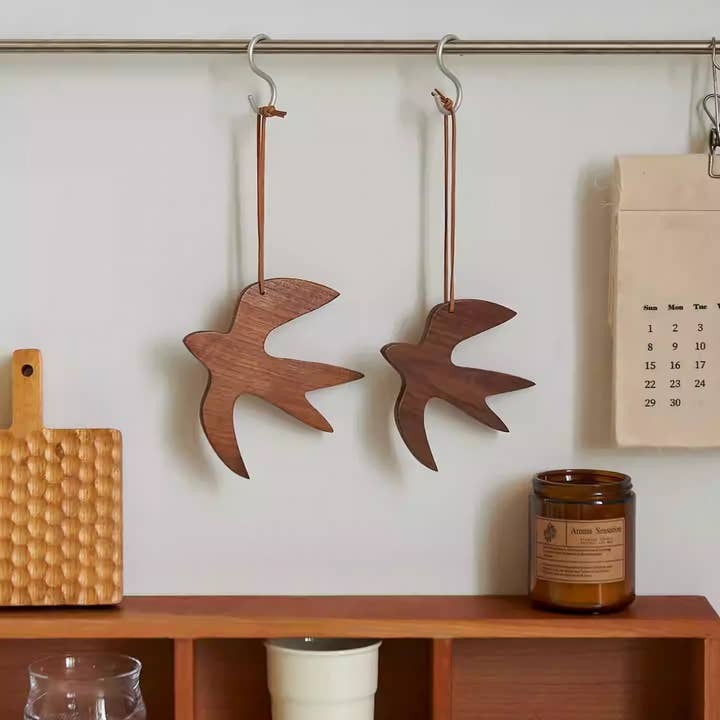 Posavasos de madera de nogal con forma de golondrina para venta al por mayor de MinoCraft