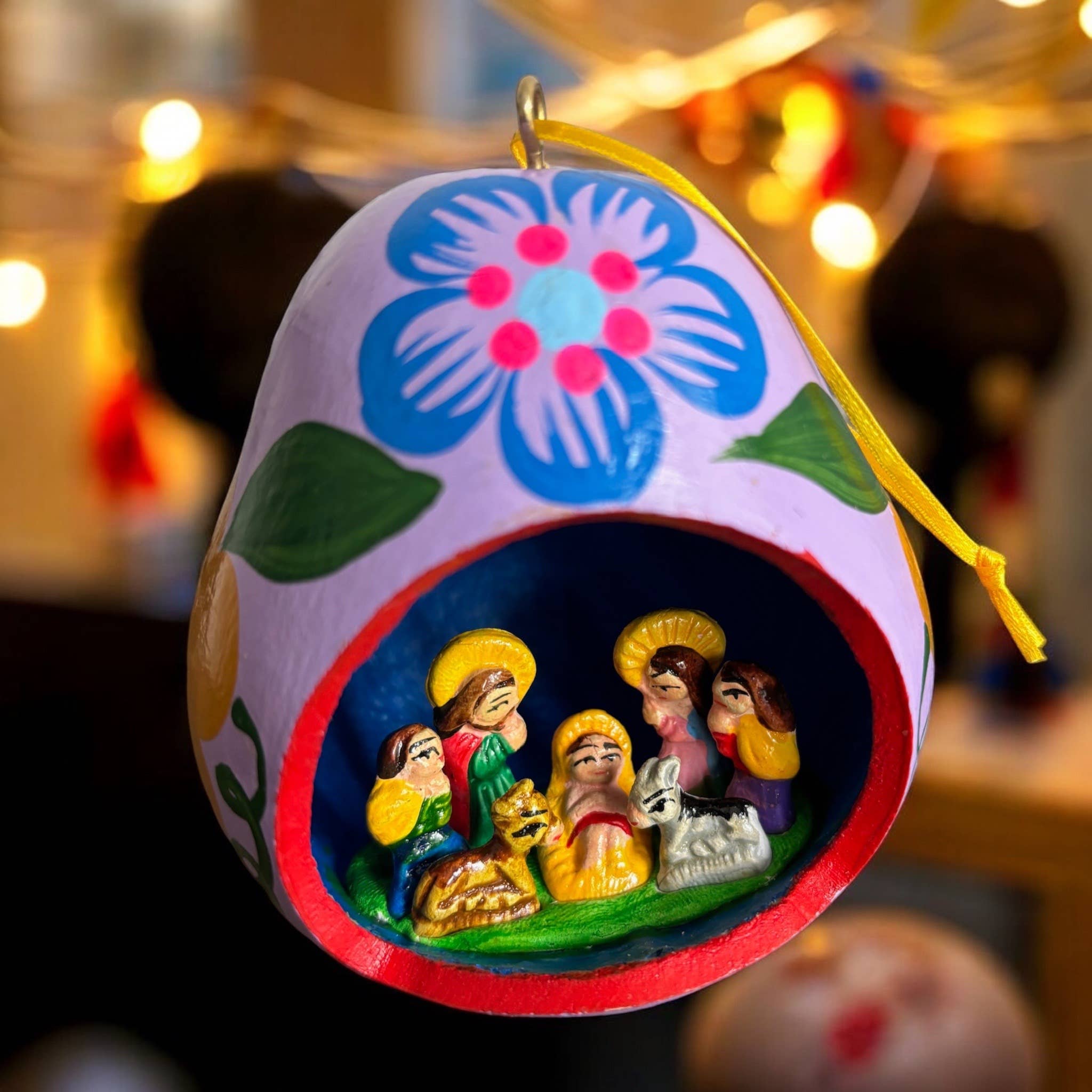 Zoe Artcrafts Corp. - Wholesale Ornament - Gourd Christmas Multicolor Tree ornament with Nativity Scene9