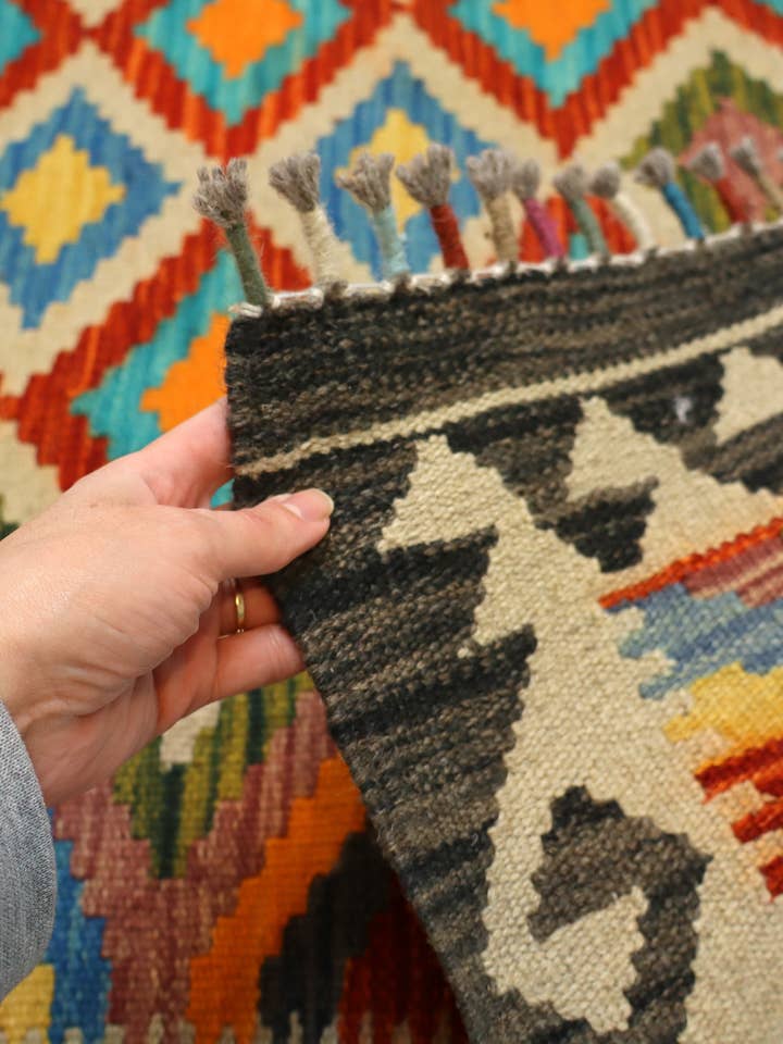 Tapis Kilim Afghan Maimana | 1,02 m x 1,52 m pour la vente par Rug the Rock