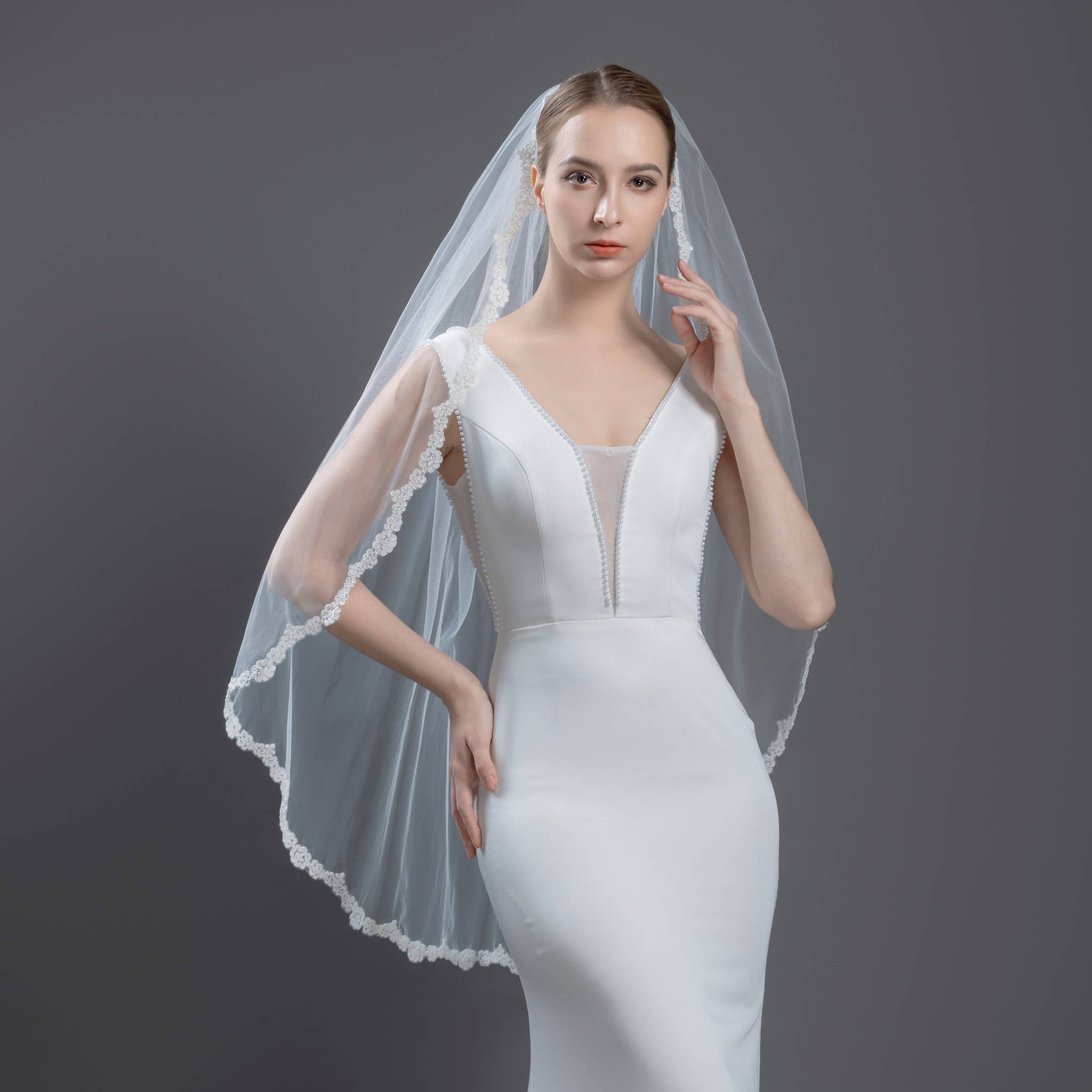 Farinosa Bridal - Wholesale Veil - Women's - FS6299 Floral Vine Embroidered Lace Bridal Veil 42"1