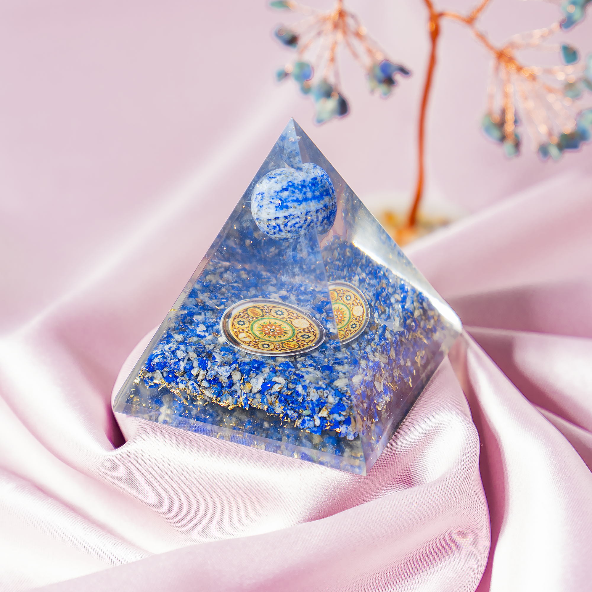 Soothing Crystals – wholesale Spiritual stone/crystal – Orgone Pyramid | Lapis Lazuli | Crystal Energy Pyramid3