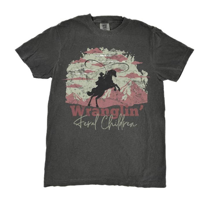 T-shirt adulte "Wranglin' Feral Children" pour la vente par Sage & Soil