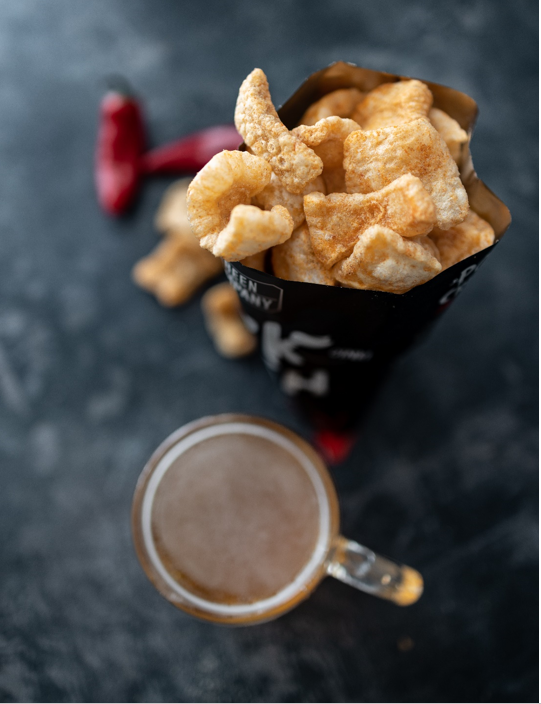 The Skibbereen Food Company – Engroshandel Puffed snacks – Pork Crunch - Krydrede svinekødspuffer / 2 varianter (20 x 30 g)7