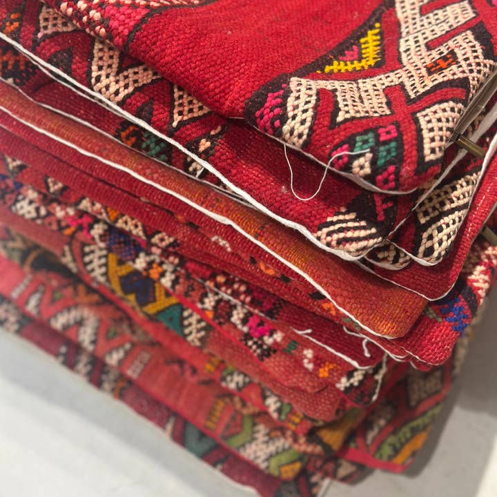 SOUK in the CITY - Wholesale Throw/Decorative Pillow - VINTAGE Upcycled Berber Cushions16