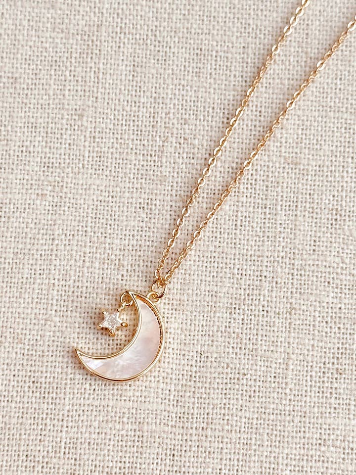 Kubieke Zirkonia Schelp Maan & Ster Bedelketting voor wholesale door Gracie Rose Designs