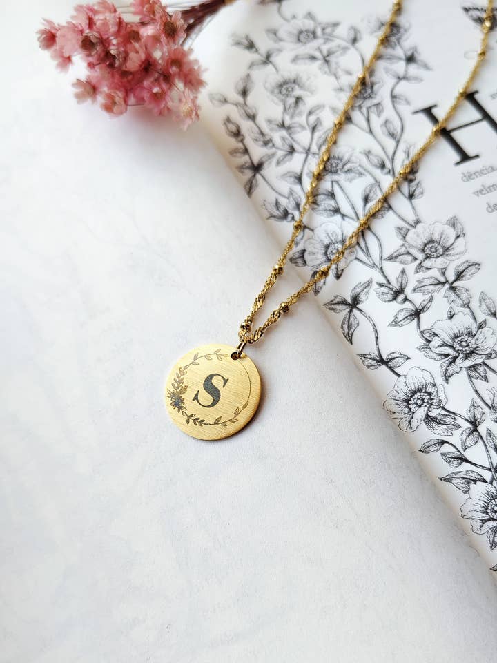 Halskette „Sag meinen Namen“ für den Großhandel von What Goes Around