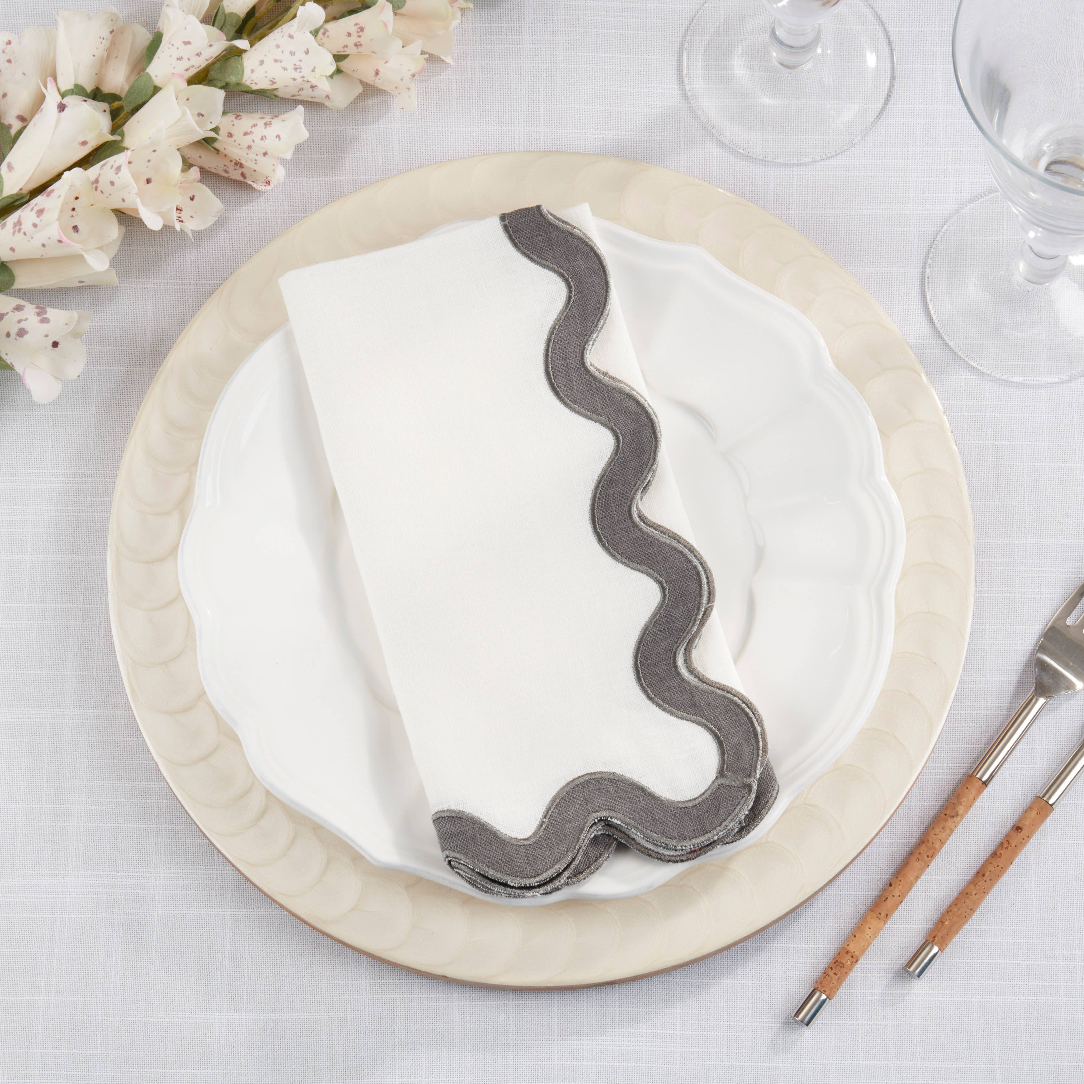 Saro Lifestyle – wholesale Dinner & cloth napkin – Linen Ric-Rac Border Dinner Napkin16