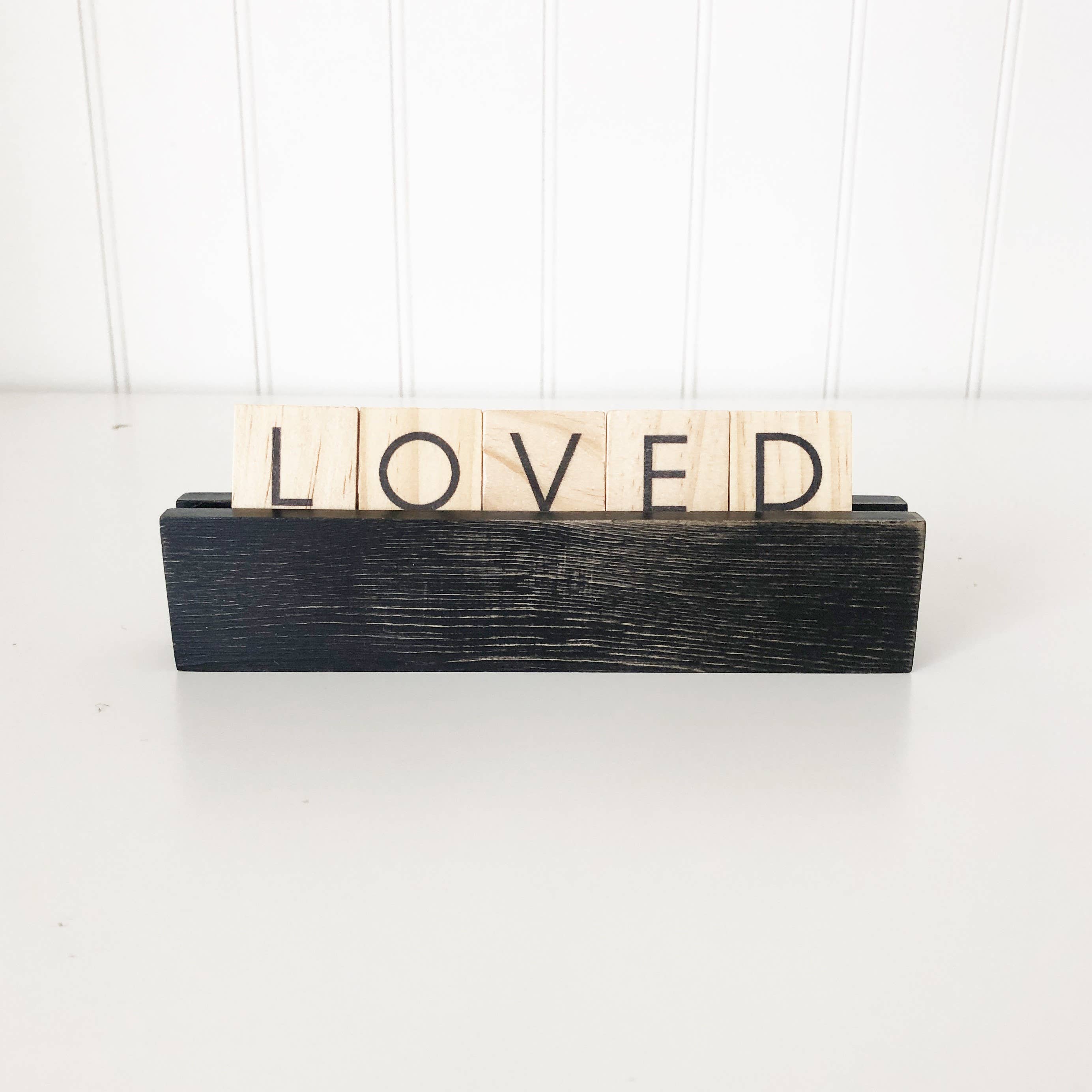 Foundations Decor - Vendita all'ingrosso Decorazioni da tavolo - Supporti per piastrelle Scrabble Decor5