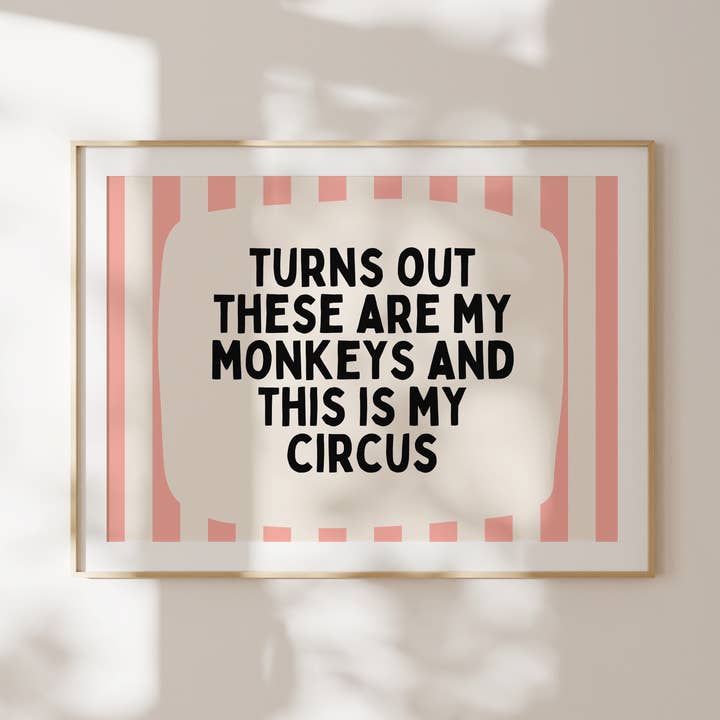 Blijkt dat er mijn apen zijn | Perzik en Room | Kunstdruk voor wholesale door Wisdom and Wonder Designs