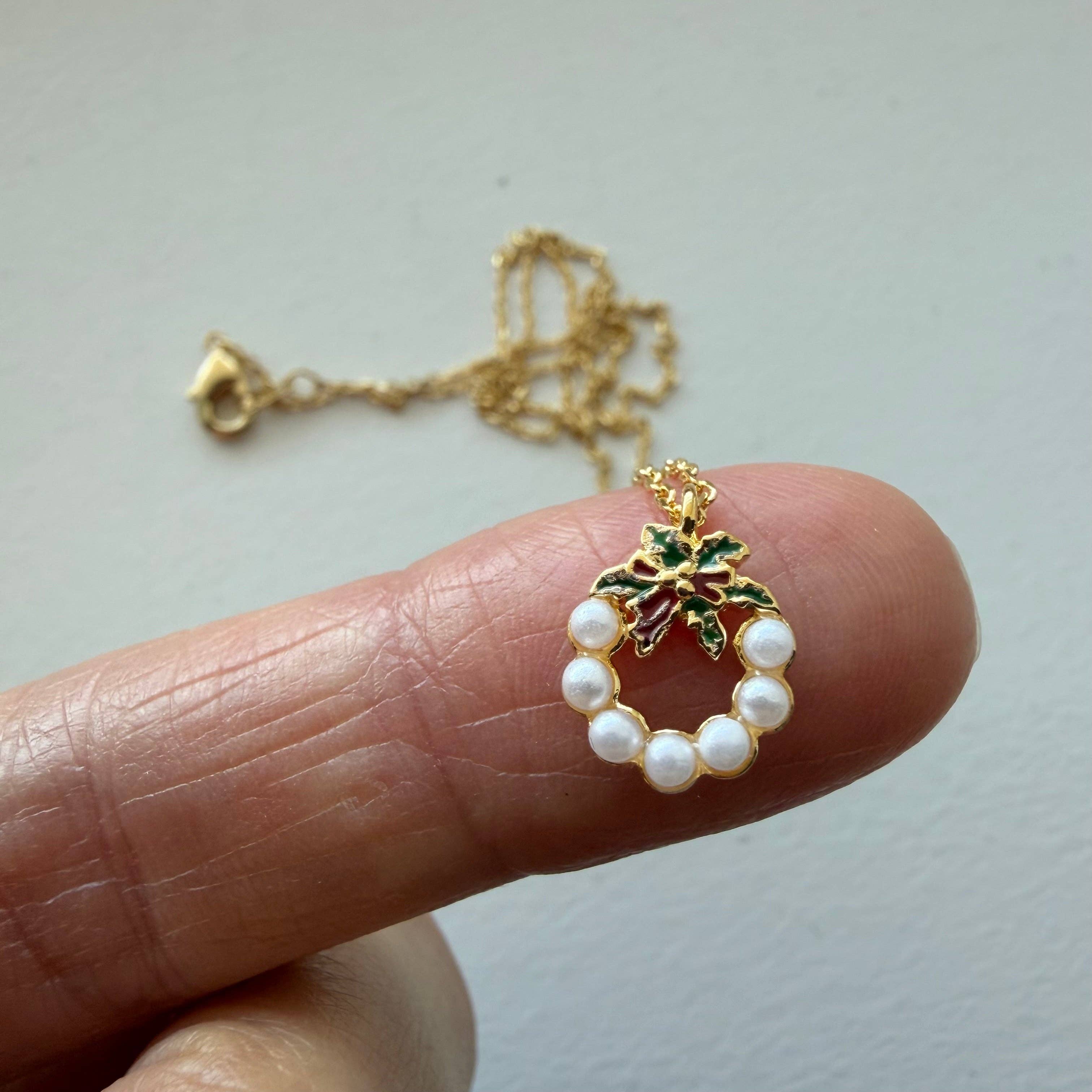 Gold Holiday Wreath Necklace for wholesale on Faire1