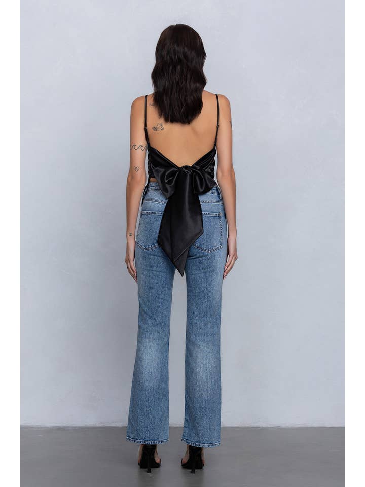 No Vacancy – wholesale Camisole – Women′s – Stretch satin cami top w/ large ribbon tie detail3