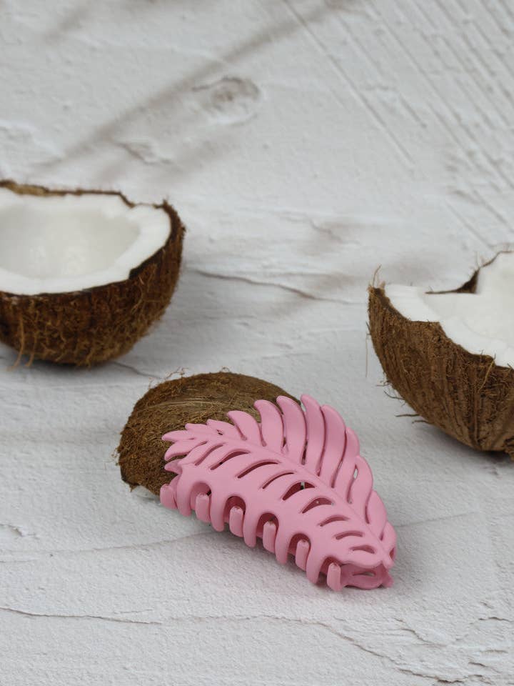 Claw Clip - Leaf - Blush for wholesale by Nakoa The Label