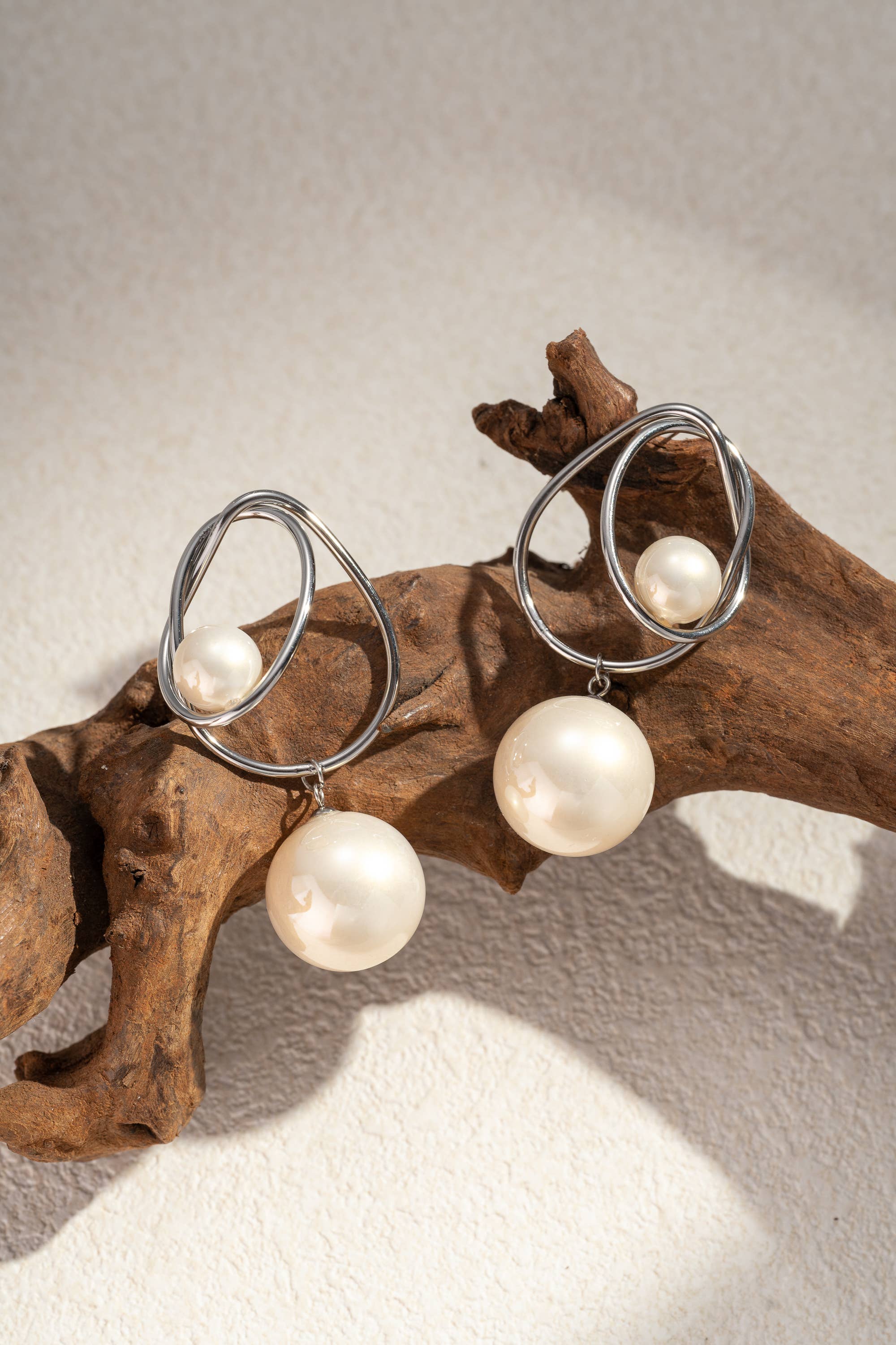 COSMOS – Engroshandel Hængeøreringe og creoløreringe – Elegante hængende øreringe med perler0