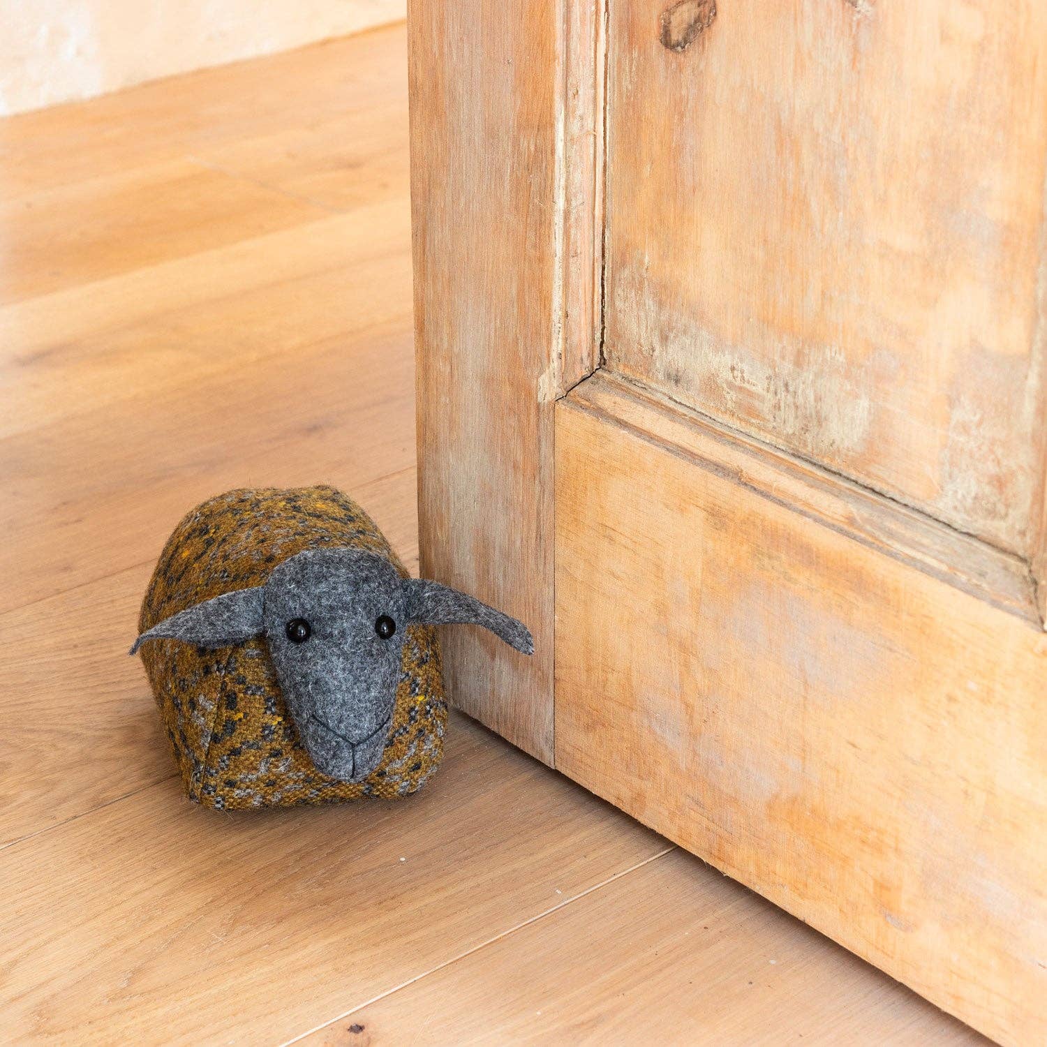 Melin Tregwynt – wholesale Door stop – Vintage Rose Doorstop Sheep3