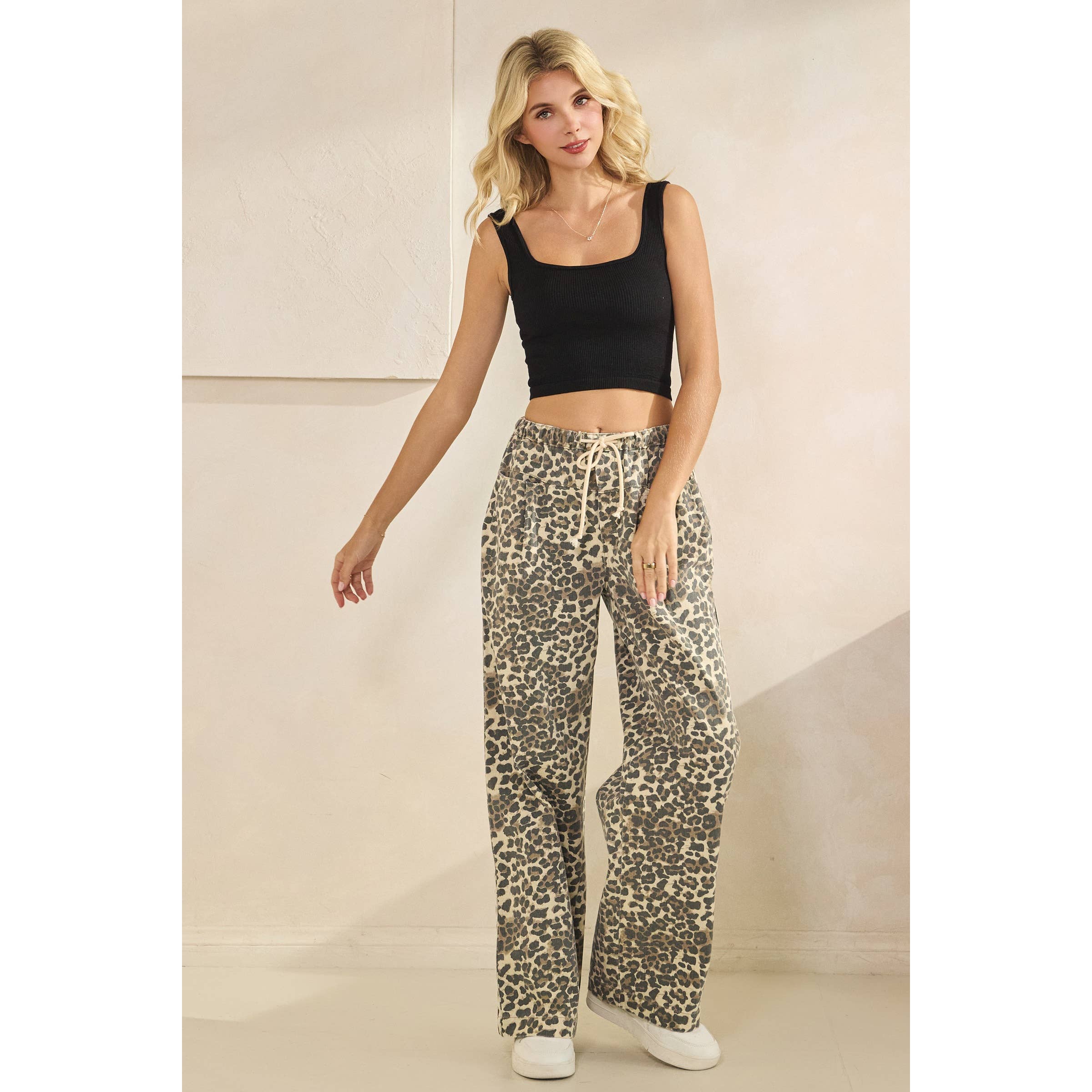 Veveret – wholesale Pants – Women's – Leopard Printed Striped Wide Legged Pants5