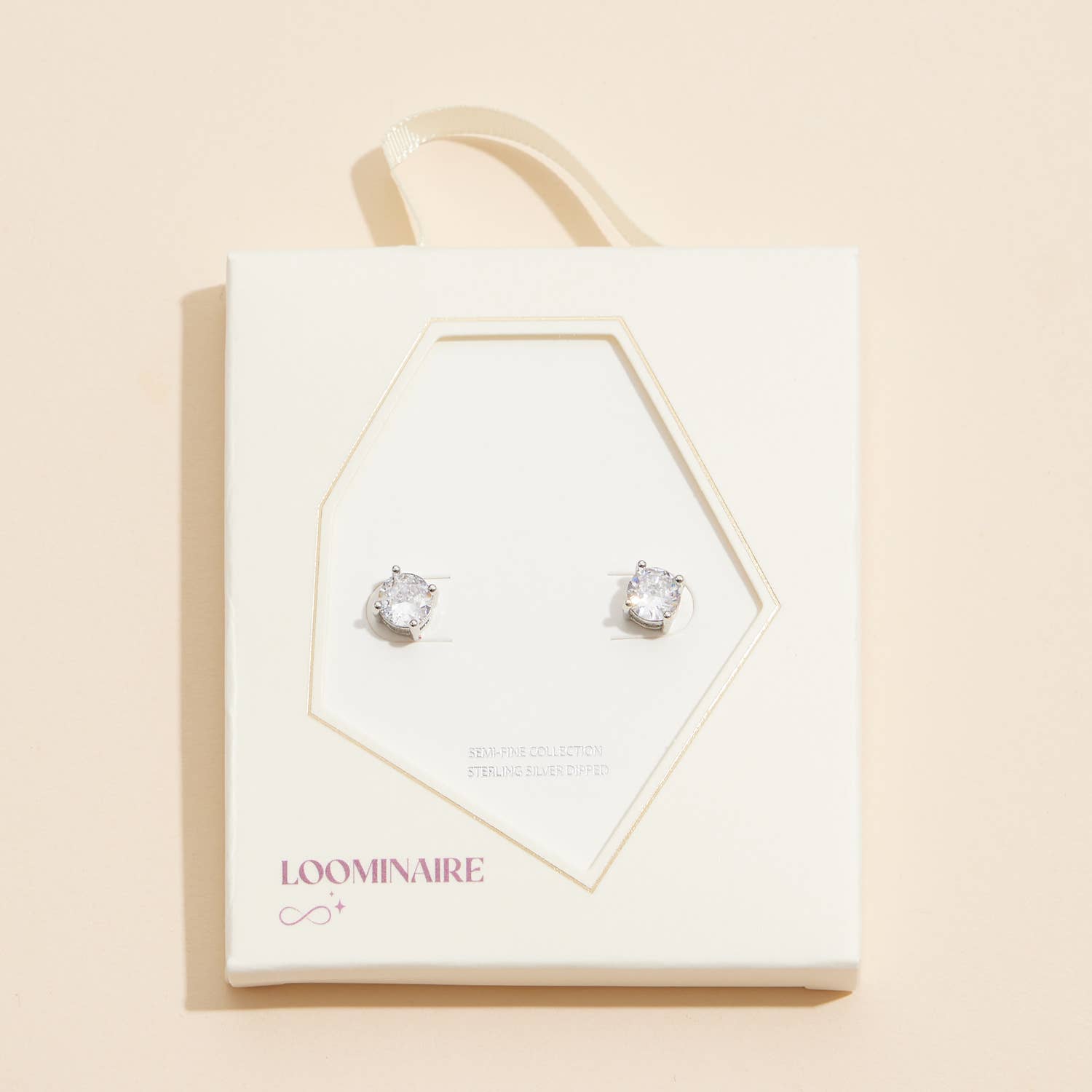 Frem – Großhandel Ohrstecker – Rundschliff-Ohrstecker mit kubischem Zirkonia, 6 mm, in 18-karätigem Gold, Dip5