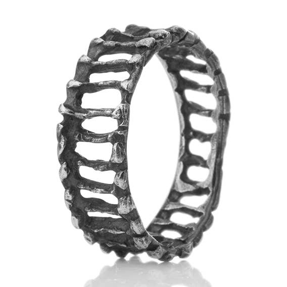 Bague Asterias en argent sterling 925 oxydé pour la vente par AURUM by Guðbjörg