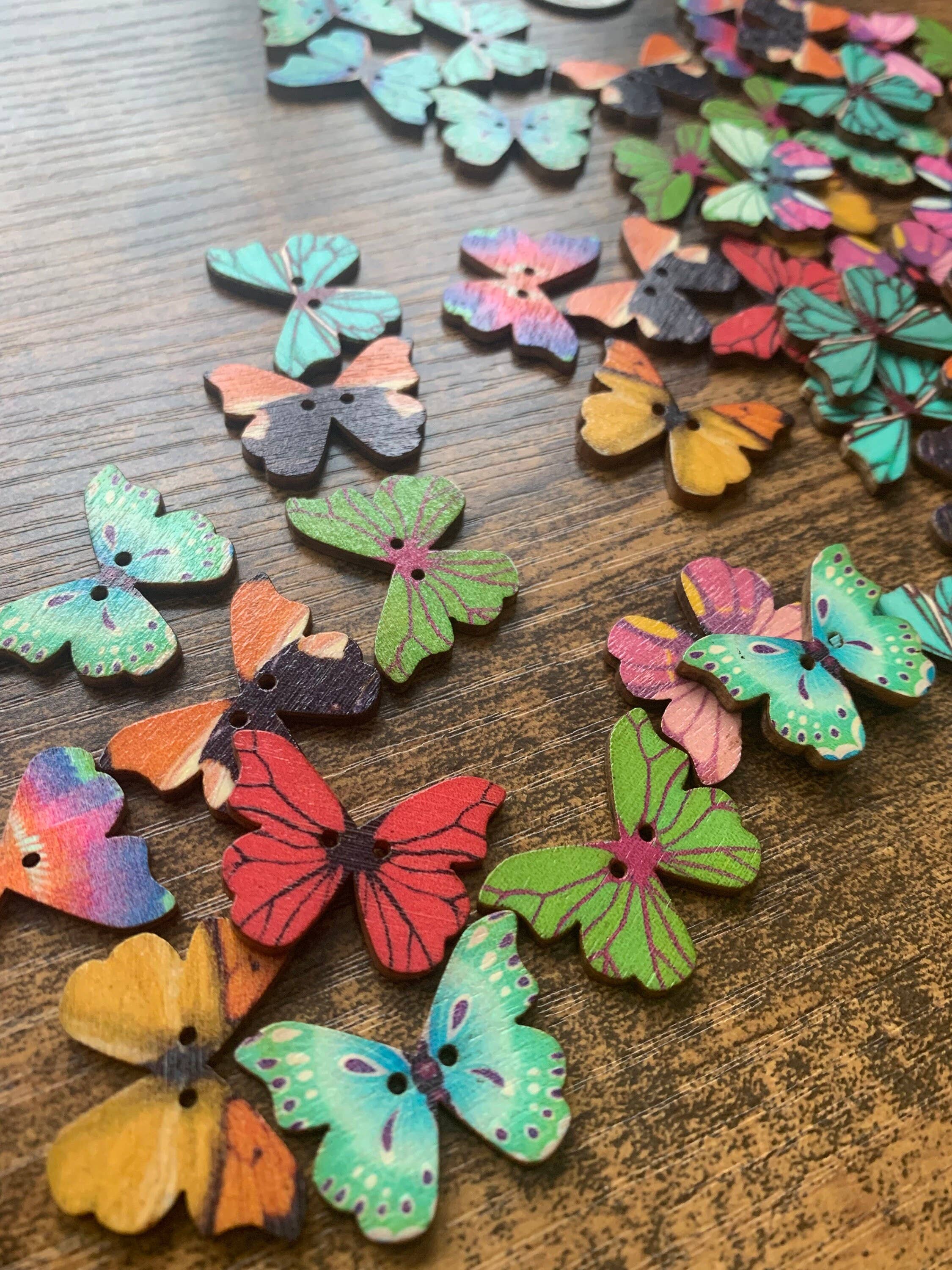 Magnifique Hearts - Wholesale Sewing Button/Snap - Wooden Butterfly Buttons - Perfect for Scrapbooking4