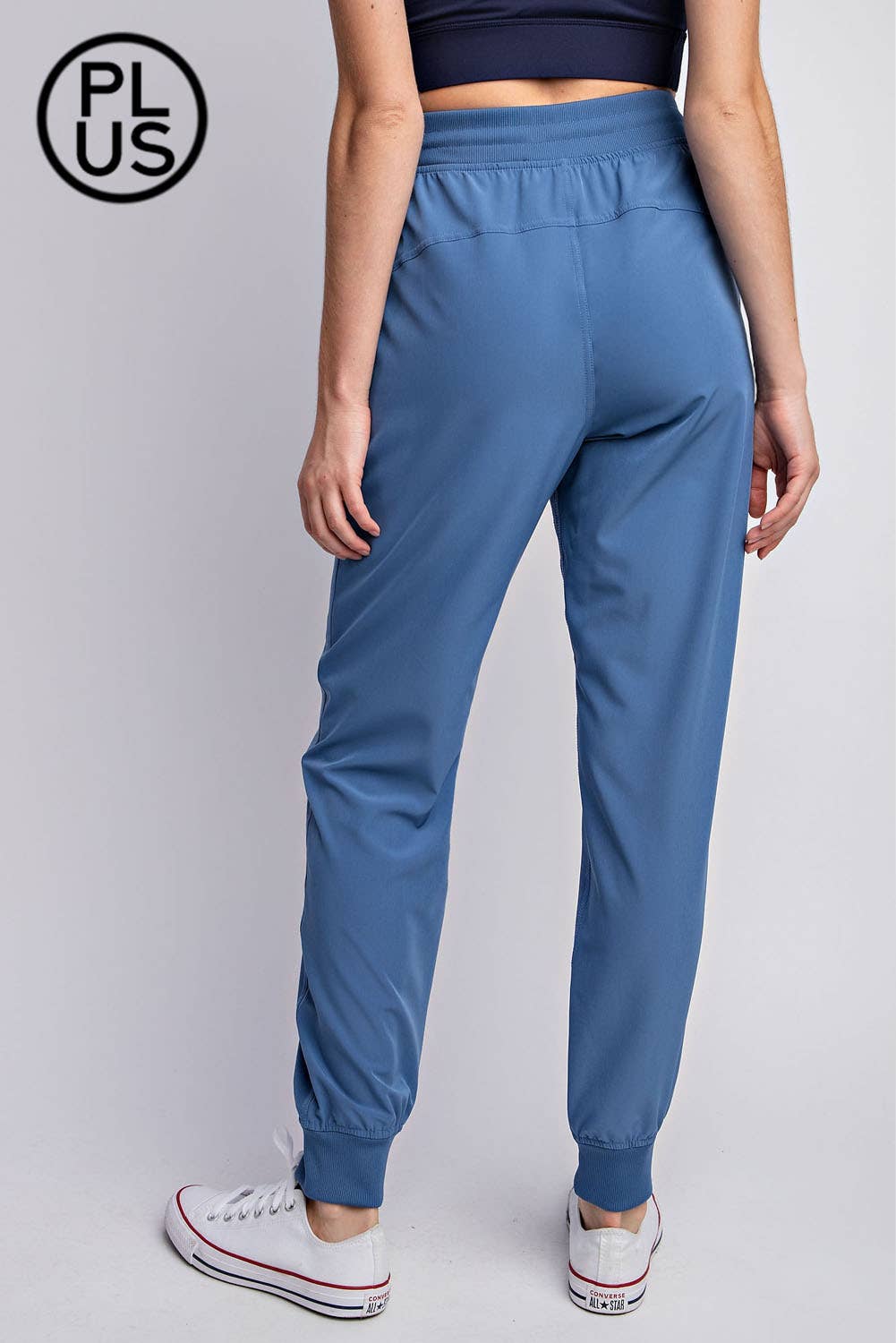 Rae Mode – Großhandel Trainings-/Jogginghose – Damen – JOGGINGHOSE AUS OXFORD ST WOVEN DANCE STUDIO IN ÜBERGRÖSSE MIT MITTLERER LEIBHÖHE22