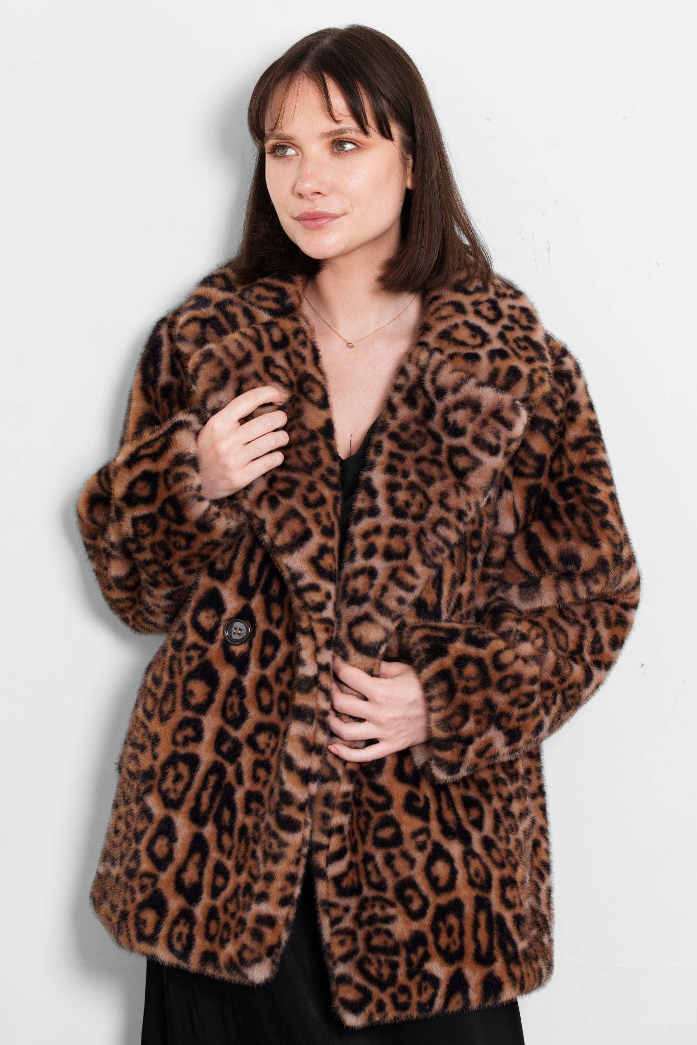 Sarta - Wholesale Fur/Faux Fur Coat - Women's - Renee Mid-Length Faux Fur Coat- Natural, Leopard