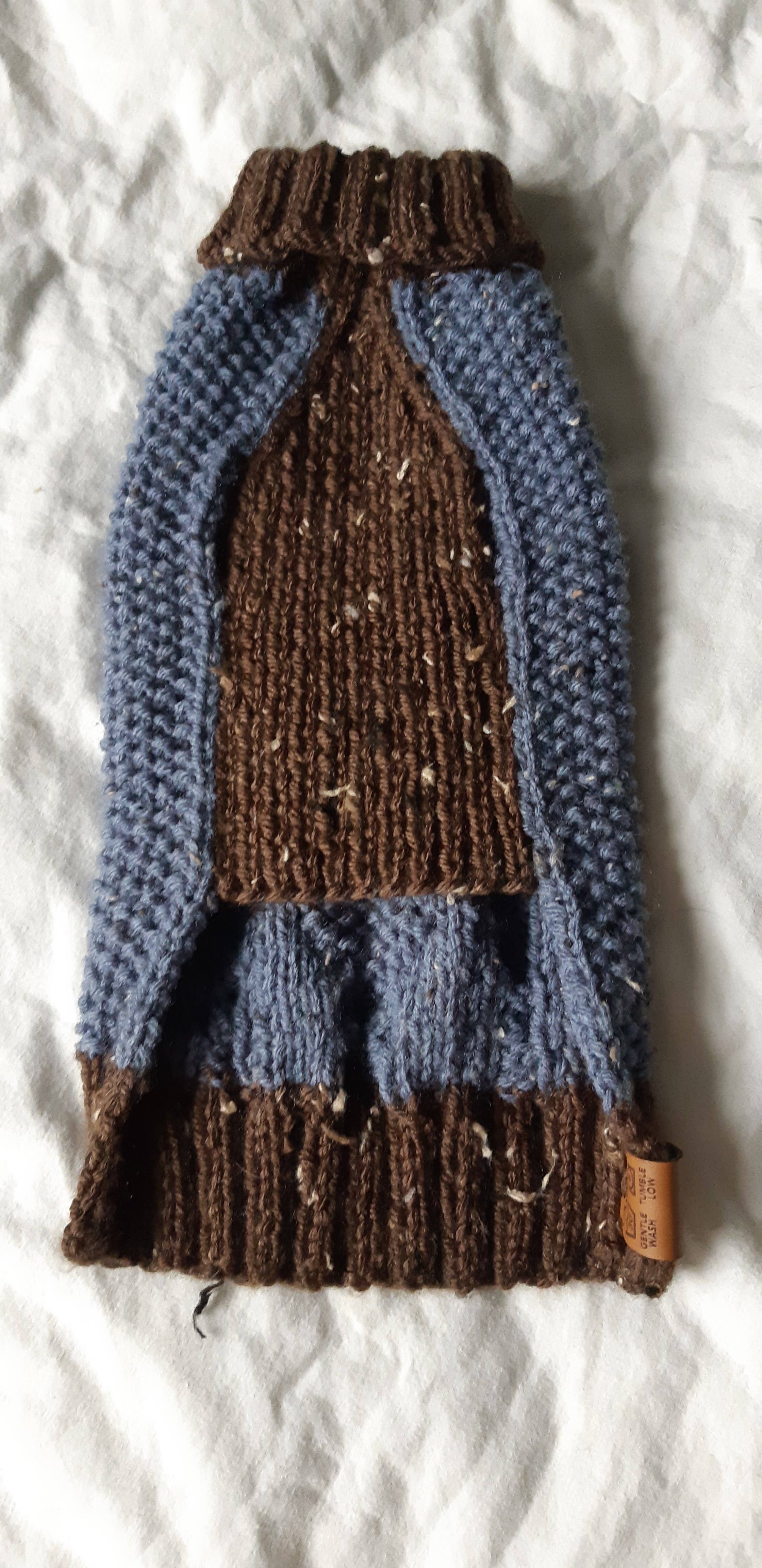 Leni Knits Limited - Wholesale Pet Sweater - Dog - Aran Diamond Cable Knit Dog Sweater4