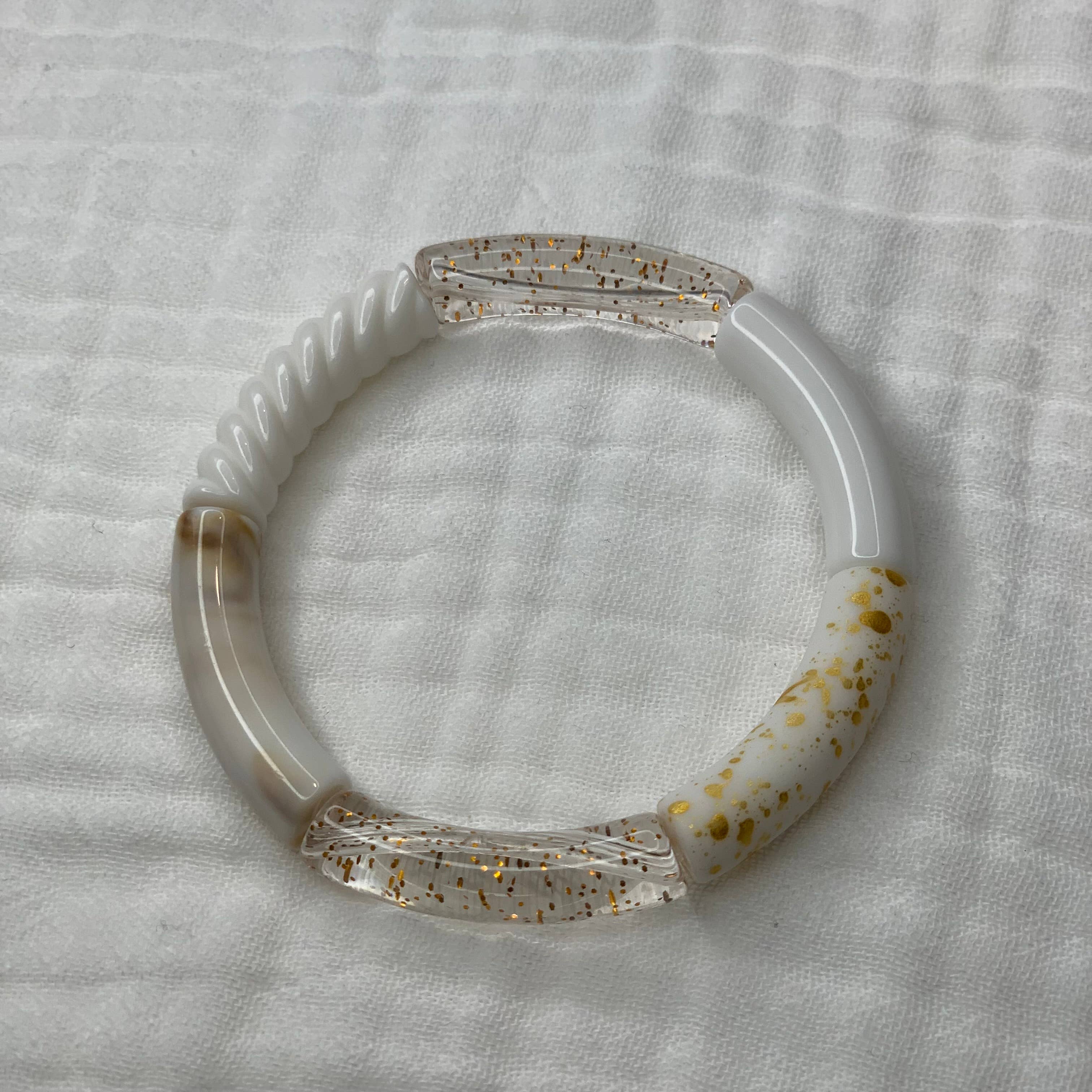 Manacreations – wholesale Pärlarmband – Elastiska bangles i vita toner2