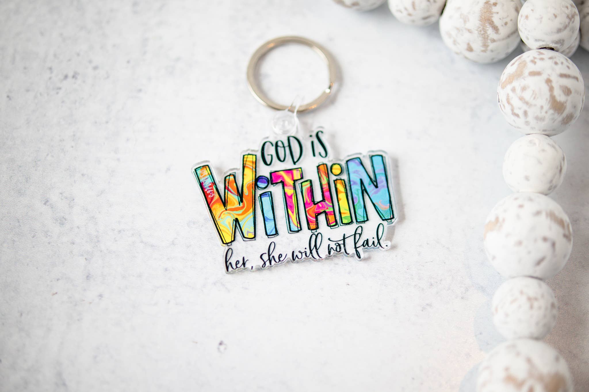 Savannah and James Co – Engroshandel Nøglering - Dame – Gud er inden i hende, nøglering1