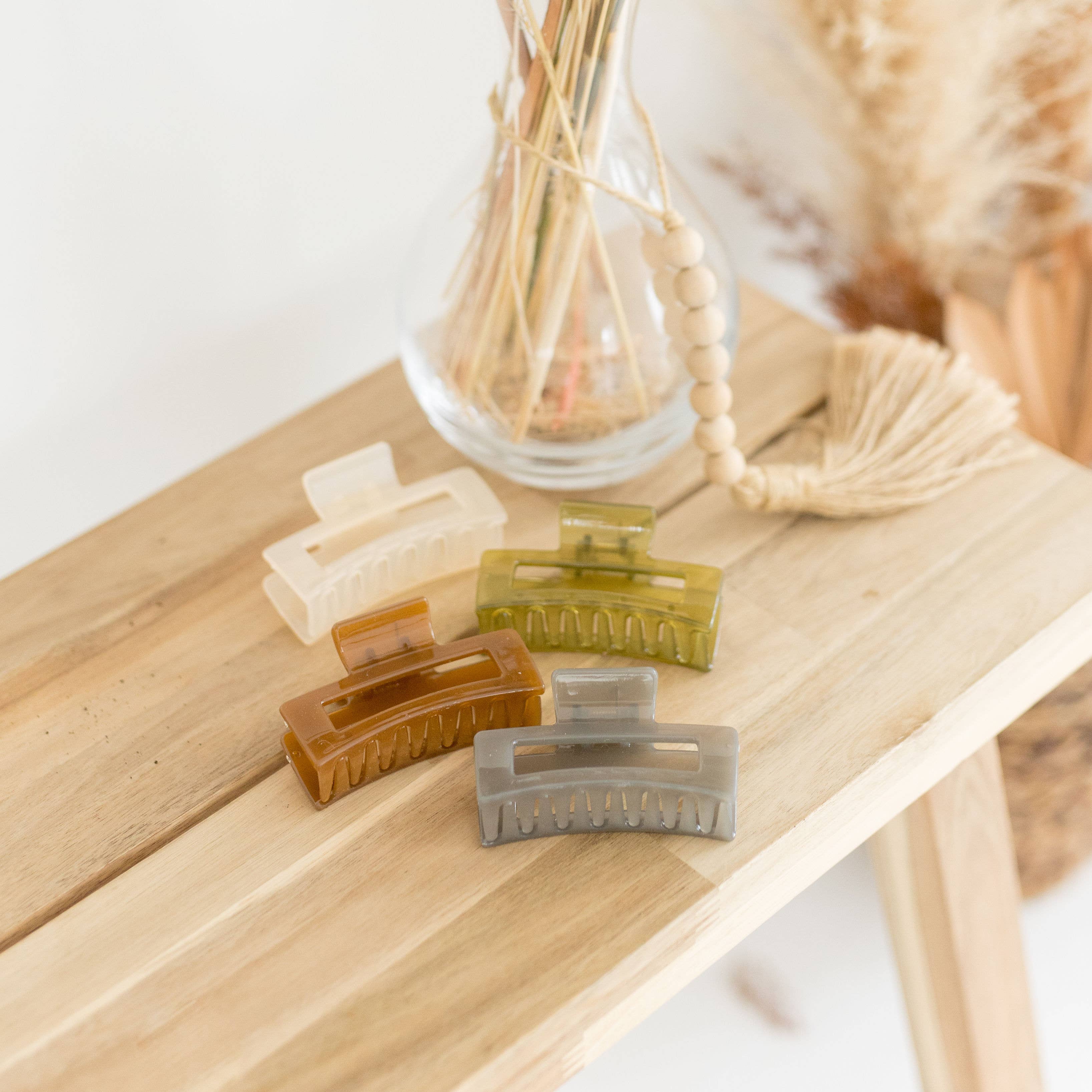 blush & bubbly – wholesale Hair clip – Women’s – Hair Claw Clip, Joshua Tree Collection, Translucent Clip1