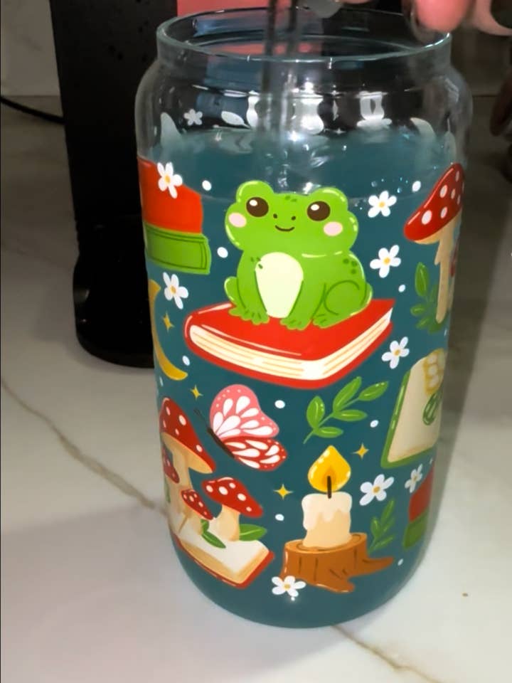 16oz Cottage Core glasbæger for engroshandel hos Ley Amber Collective