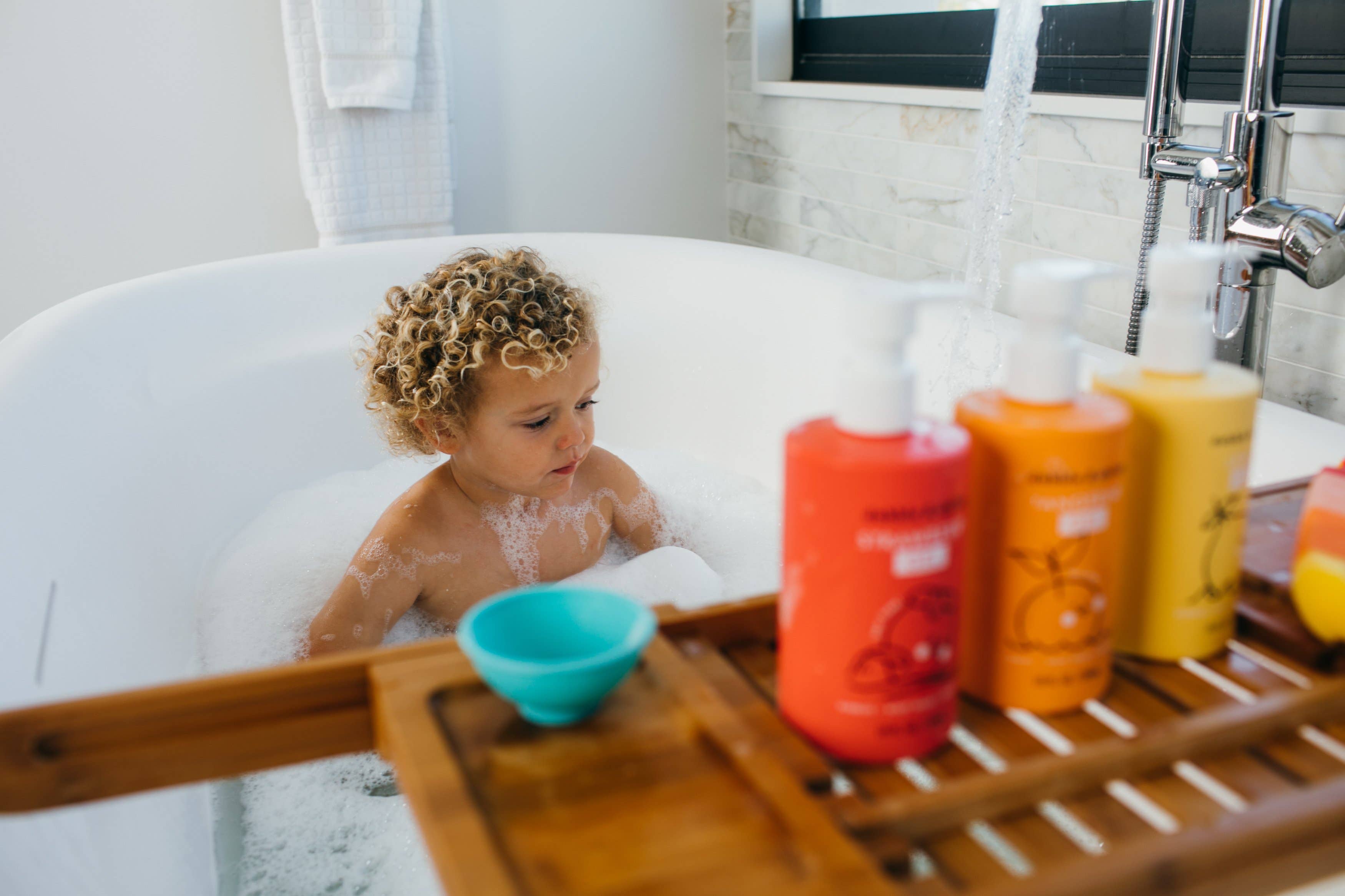 Dabble & Dollop® - Wholesale Baby Bath Set - Kids & Baby - Citrus Kiss Bath Gift Set (incl. mixing bowl)3