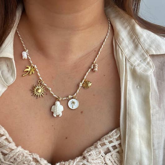 Collier Charme and other Purchase Wholesale gronne kaffebonner. Free Returns & Net 60 Terms on Faire trending on Faire.