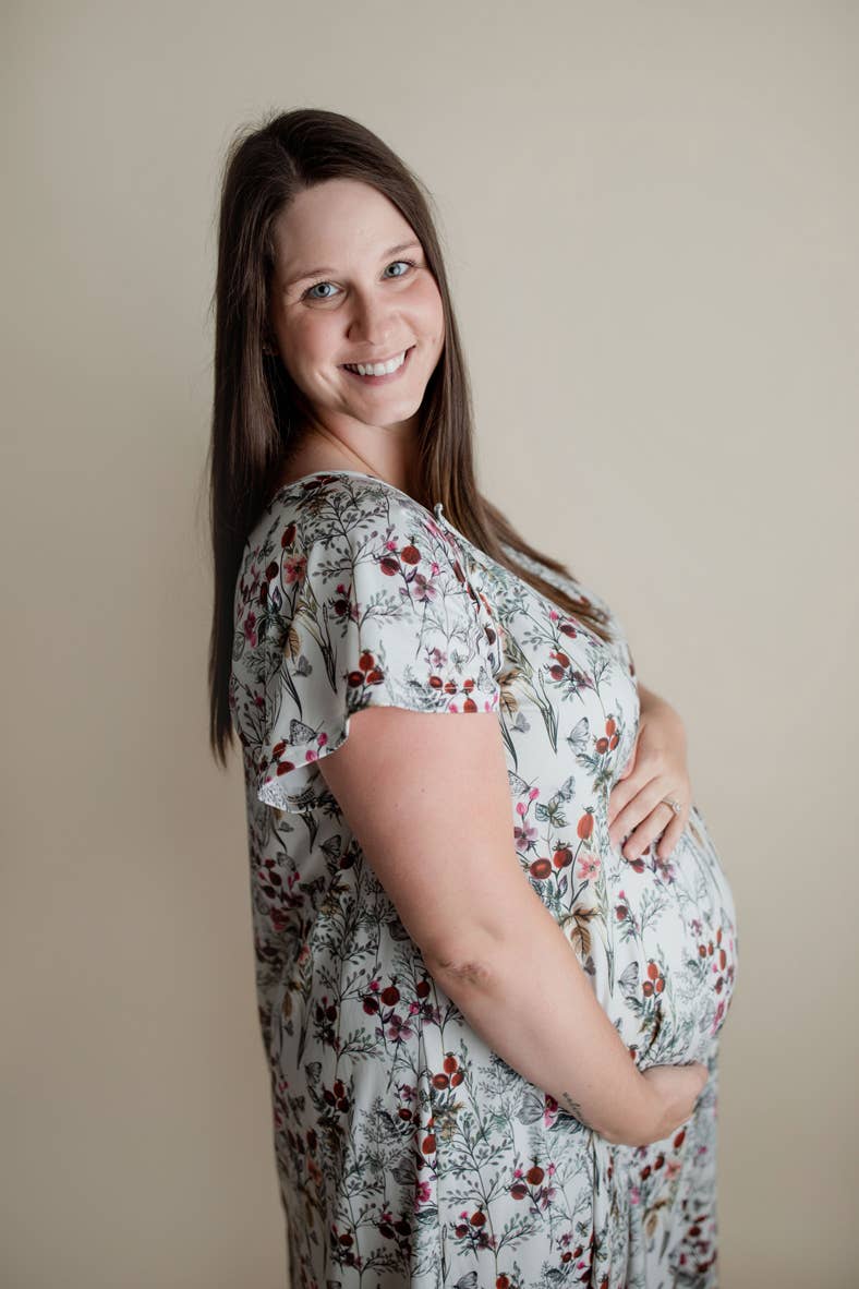 Three Little Tots - Wholesale Dress - Maternity - Floral Mommy Labor and Delivery/ Nursing Gown24