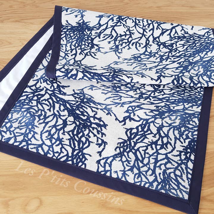 Blue Corals Tischläufer für den Großhandel von Les P'tits Coussins