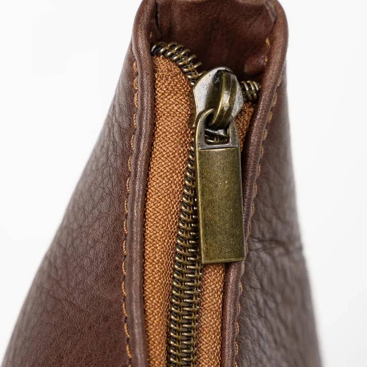 Deux Mains: Haiti Fair Trade - Wholesale Shoulder Bag - Women's - Saddle Shoulder Bag6