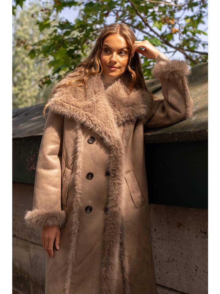 Attentif Paris - Wholesale Fur/Faux Fur Coat - Women's - Synthetic leather and synthetic fur long coat