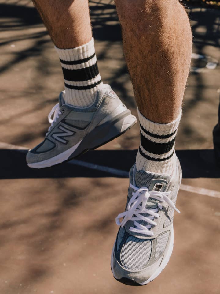 American Trench – Meias - Unissexo por atacado – The Mono Stripe - Meias com Listras e Ajuste Universal1